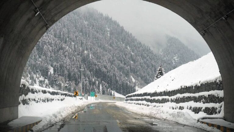kashmir-ladakh tunnel| zojila tunnel breakthrough| जोजिला टनल ब्रेकथ्रू, कारगिल लेह के लिए हर मौसम कनेक्टिविटी