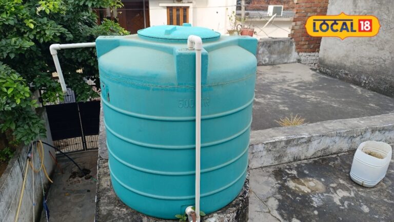 Water Tank Cleaning Tips: छत की पानी की टंकी को गंदा छोड़ना पड़ सकता है भारी, मानसून में ऐसे करें टंकी की सफाई