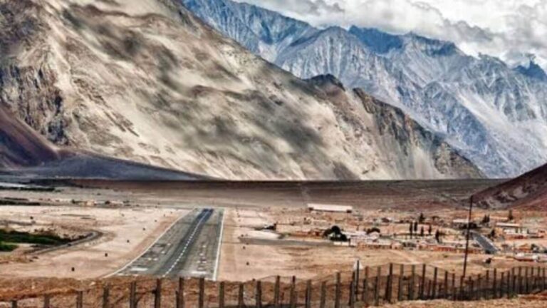 एक तरफ चीन, दूसरी तरफ पाकिस्तान… गरजते हुए उतरेंगे भारत के विमान, एयर फोर्स का नुब्रा प्लान, ड्रैगन की नींद करेगा हराम