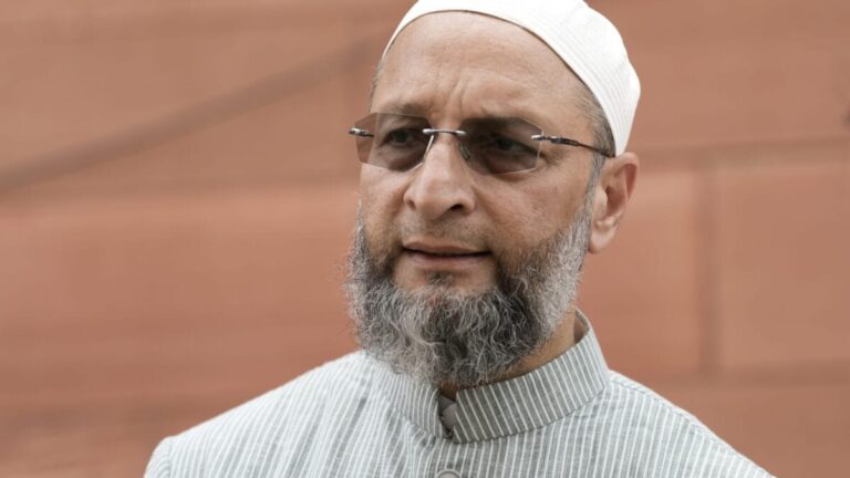 Asaduddin Owaisibiwi paglu speech। Why Asaduddin Owaisi Call Himself Modi Paglu। इधर UP में SP-कांग्रेस भिड़ रहे.. उधर ओवैसी ने खुद को बीवी पगलू क्यों